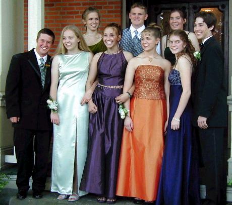 promgroup2001.jpg